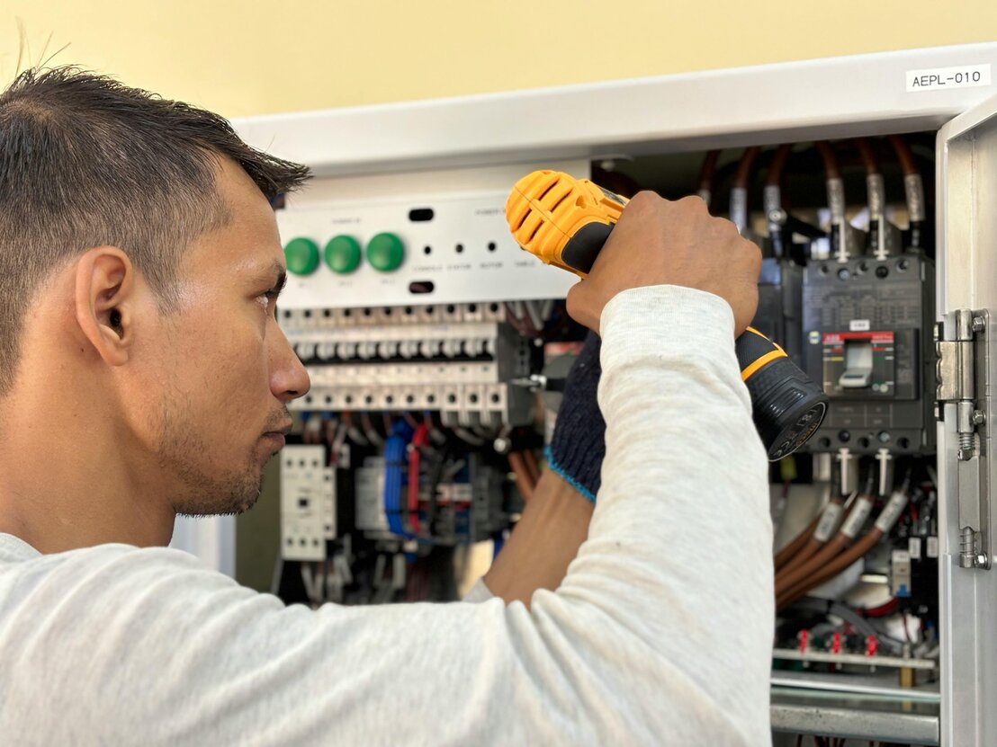 Controllo quadro elettrico e differenziali